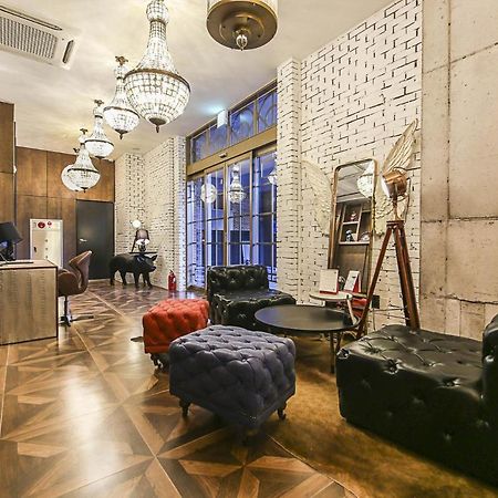 צ'ונצ'און Lerocherrouge Hotel מראה חיצוני תמונה